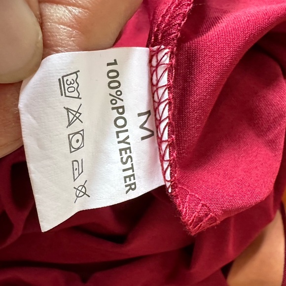 🛍️ 100% polyester long sleeve dress.new never worn. - Picture 6 of 6